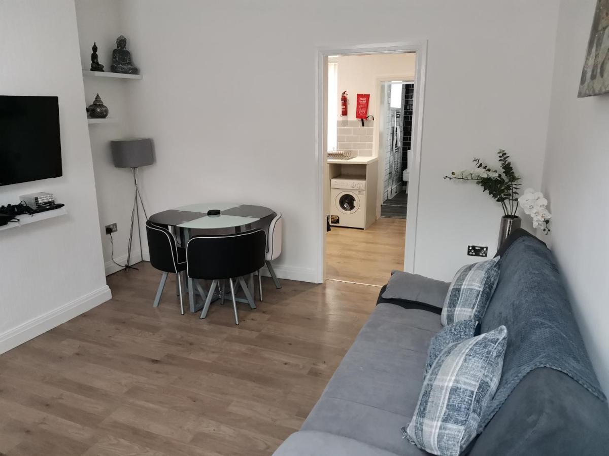 Welcome Home - Close To Town Centre - Full Holiday Home Blackpool Esterno foto